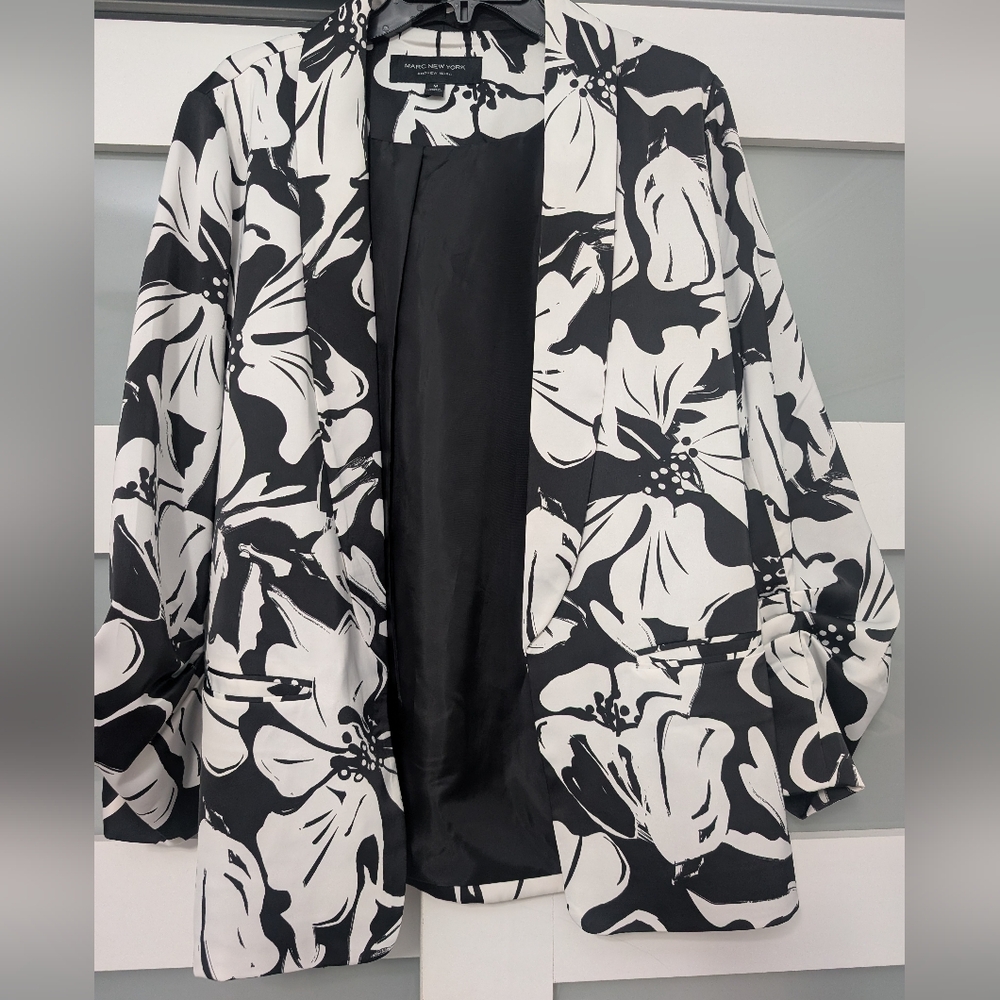 Marc New York Black and White Floral Blazer Bold Design